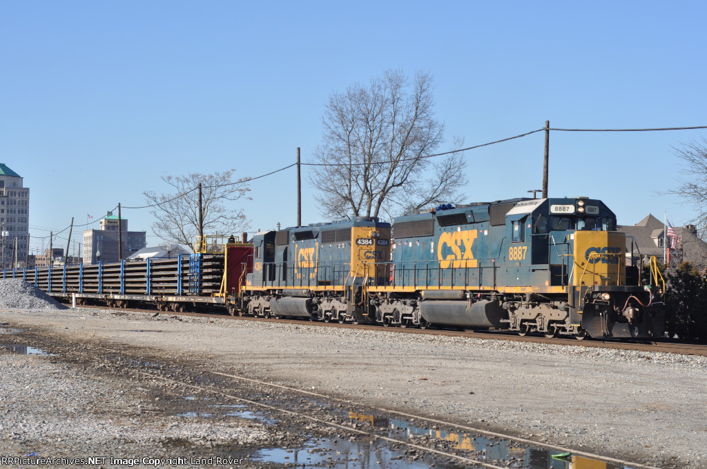 CSXT 8887 East